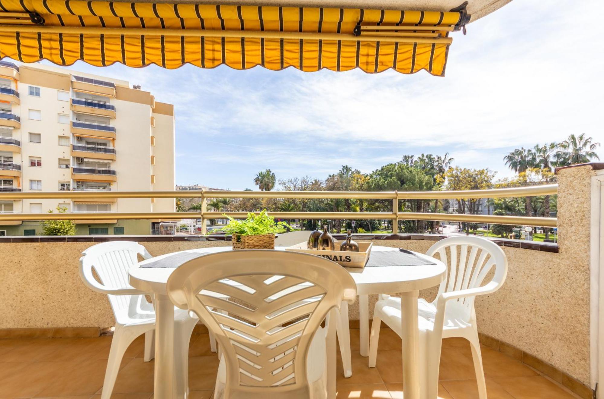 Apartamentos Cordoba Arysal Salou Exterior photo